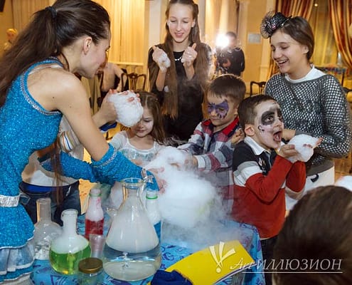 корпоративные детские новогодние праздники в стиле Монстров от Агентства Арт Иллюзион Новогодние Праздники для Детей