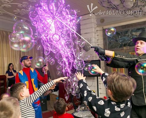 Аниматоры на детский день рождения Тачки Аниматоры Киев на детский праздник в стиле Тачки