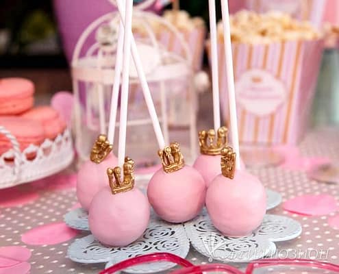 Candy Bar на детский день рождения Princess Кенди бар и торт на заказ на день рождения Киев в стиле Princess