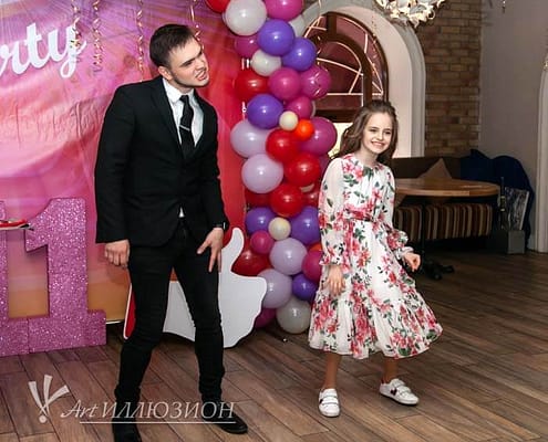 Организация детских праздников в Киеве Instagram Аниматоры Киев на Детский день рождения в стиле YouTube