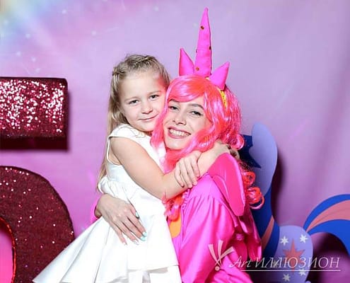 Аніматори на дитячий день народження My Little Pony Аніматори Київ на дитяче свято у стилі My Little Pony
