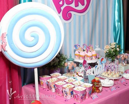Candy Bar на дитячий день народження My Little Pony Кенді бар та торт на замовлення на день народження Київ у стилі My Little Pony