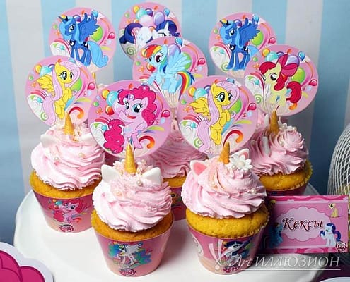 Candy Bar на дитячий день народження My Little Pony Кенді бар та торт на замовлення на день народження Київ у стилі My Little Pony