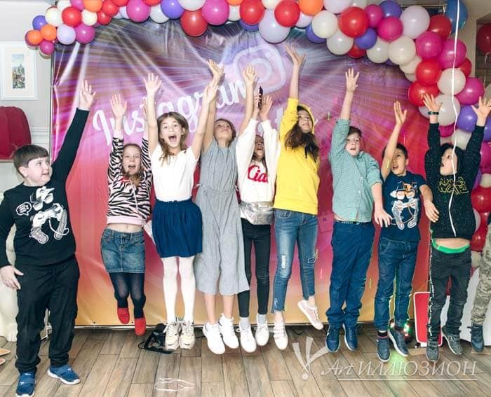 Организация детских праздников в Киеве Instagram Аниматоры Киев на Детский день рождения в стиле YouTube