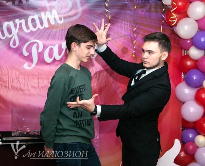 Организация детских праздников в Киеве Instagram Аниматоры Киев на Детский день рождения в стиле YouTube