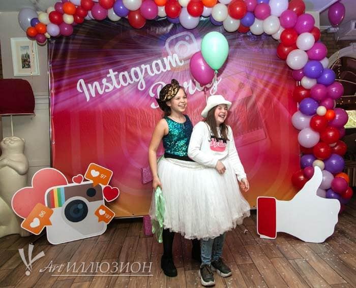 Организация детских праздников в Киеве Instagram Аниматоры Киев на Детский день рождения в стиле YouTube